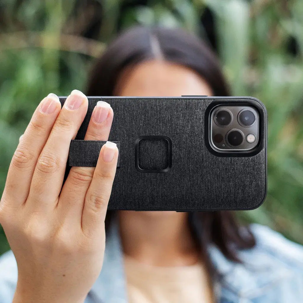 SlimLink Loop Case iPhone 18 Pro MagSafe Kılıf - Charcoal